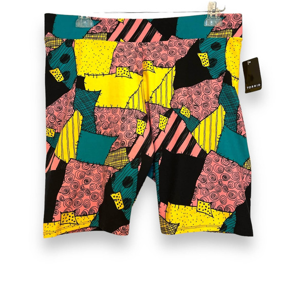 Torrid 3 (3X‎ 22/24) Disney Nightmare Before Christmas Sally Cosplay Bike Shorts - Picture 2 of 3